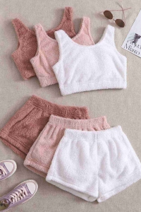 Merry See 3 Lü Set Kolsuz Askılı Peluş Polar Alt Üst Şortlu Pijama Takımı Çok Renkli